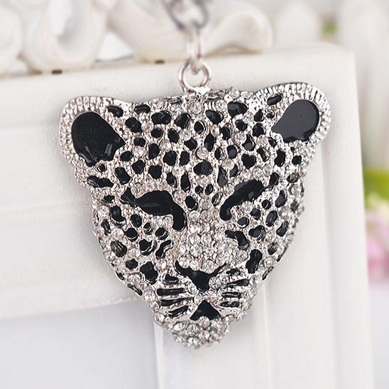 Luxury Silver Leopard Keychain